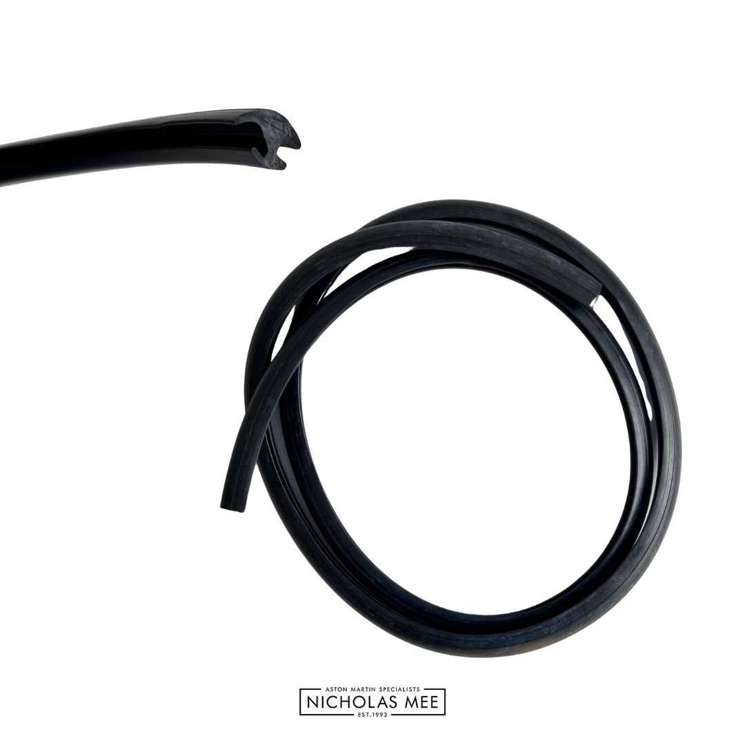 Rear Windscreen Glass H Section Rubber Seal | Aston Store